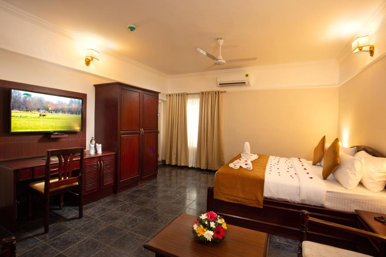 Hotel Keerthi Thiruvananthapuram Exteriér fotografie